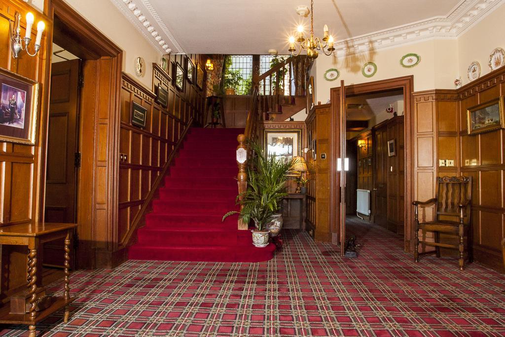 Tigh Na Sgiath Country House Hotel Grantown-on-Spey Exterior photo